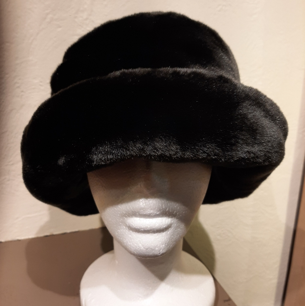Isotoner bucket hat - Picture 3 of 9